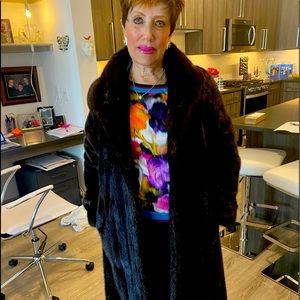 Richard Kaye full length mink fur coat.  Size 4-6.